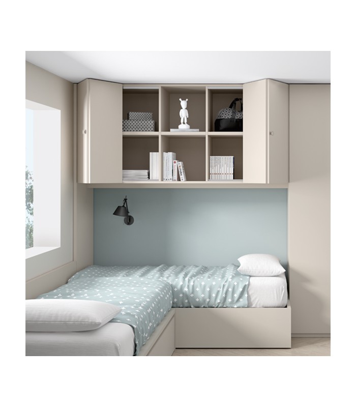 Habitación juvenil equipada con cama compacta con deslizante y cajones +  altillo puente. El ambiente se completa con zona de estudio y diferentes  módulos de almacenamiento..